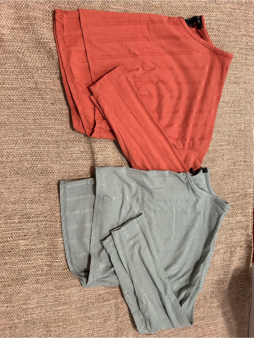 Women’s long sleeve crop tops